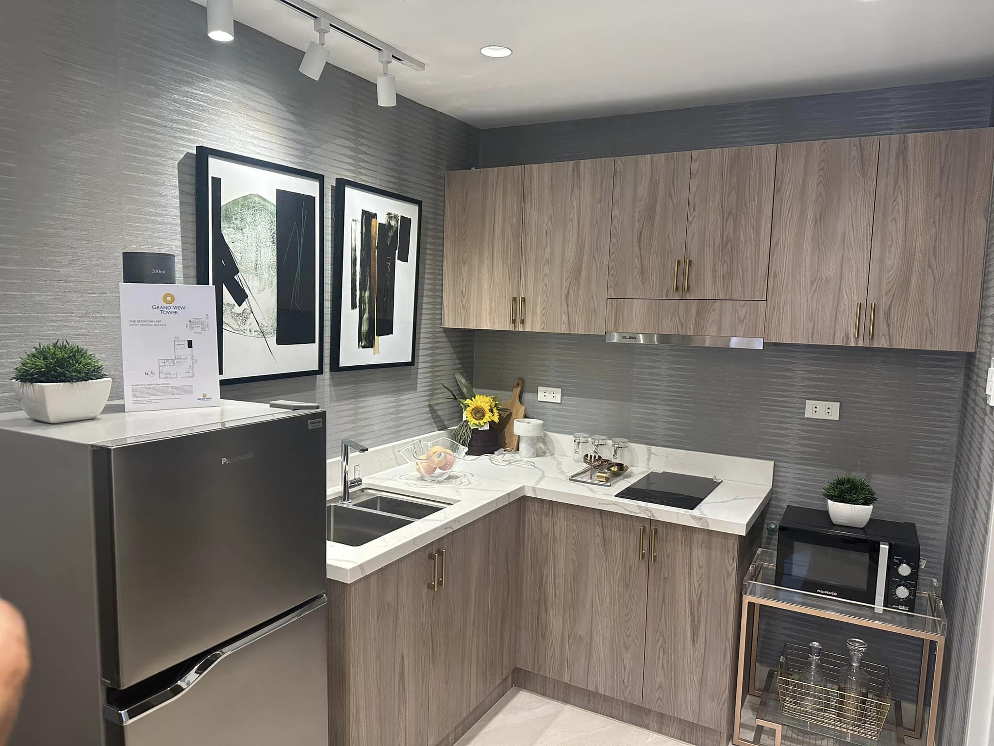 Supply and Install Quality Customized Modular Kitchen Cabinets with Countertop